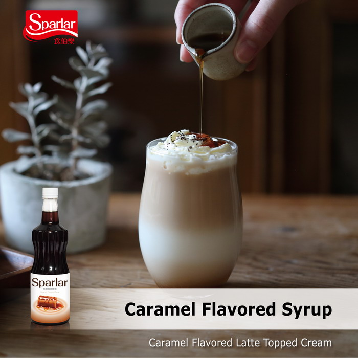 Sparlar Caramel Flavored Syrup_Latte topped cream